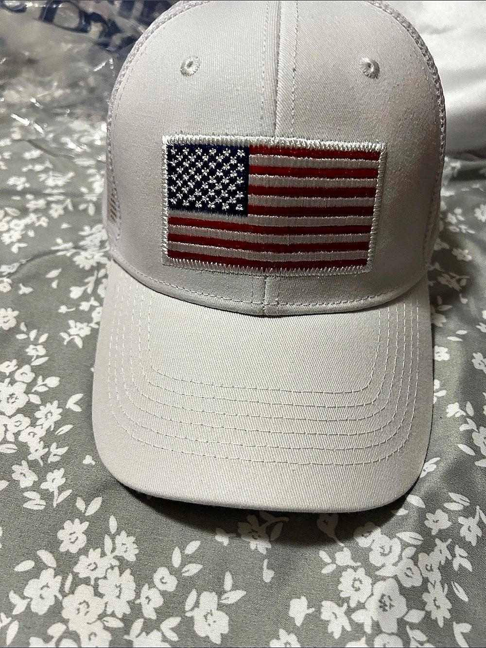 White American Flag Trucker Hat Like New